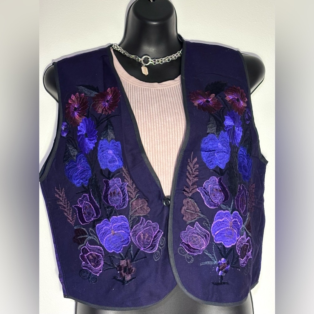 Floral Embroidered Vest pocket black purple blue cotton floral plaid